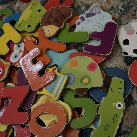 Lot of magnets letters numbers and animals - Picture 3 of 8